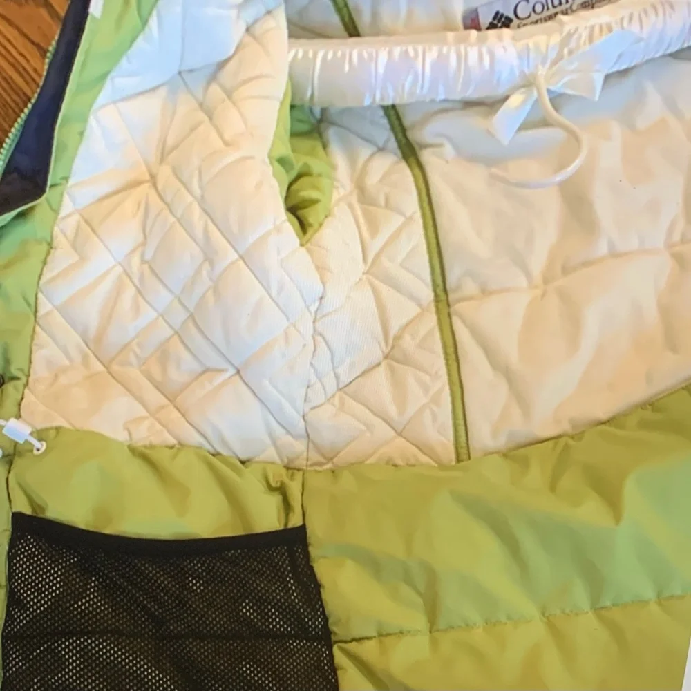 Columbia Coat, with Hood, Youth Size 10/12, Green and Ivory